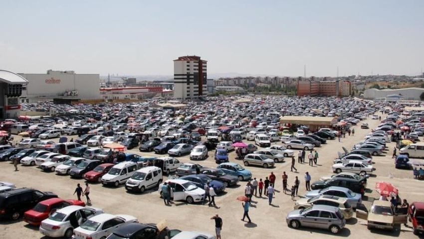 употребявани автомобили за продажба в Истанбул пазар на употребявани автомобили