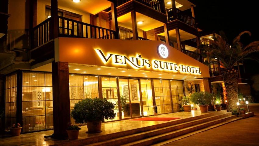 Хотел Venus Suite