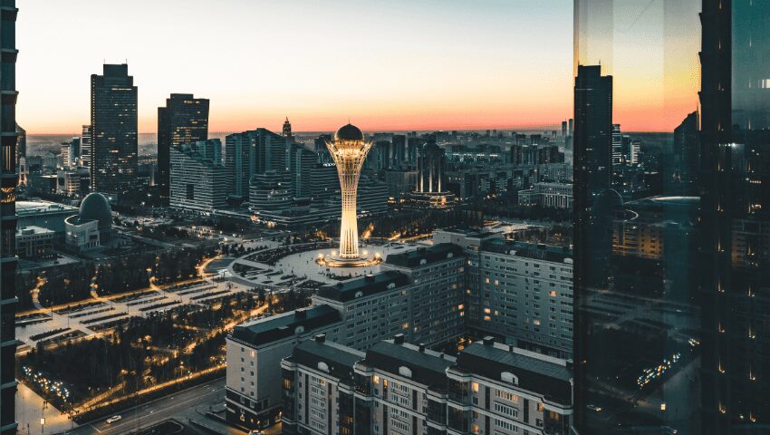 Visita il Kazakistan