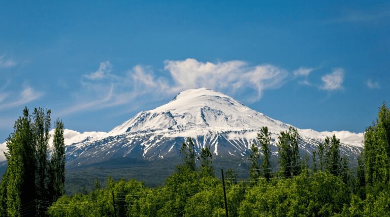 Góra Ararat: Mit, fakty i droga na szczyt (5137 m)