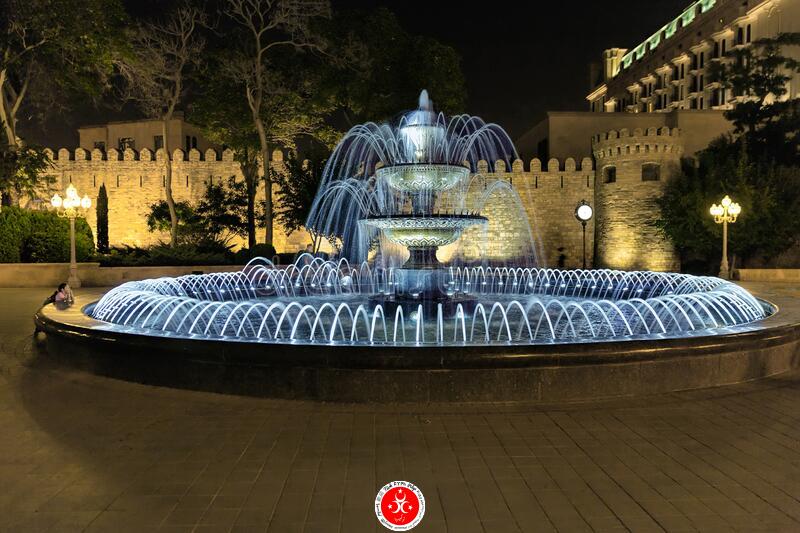 Площадът на фонтаните в Баку