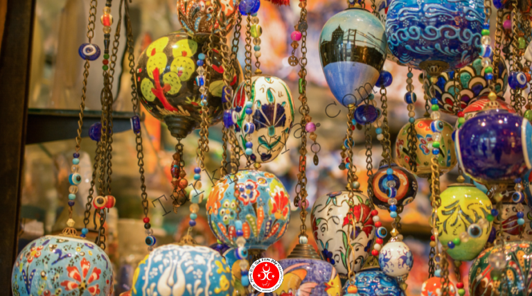 Leia mais sobre o artigo Lembrança na Turquia | Artesanato Artesanal | Pontos de Compras | Guia Completo