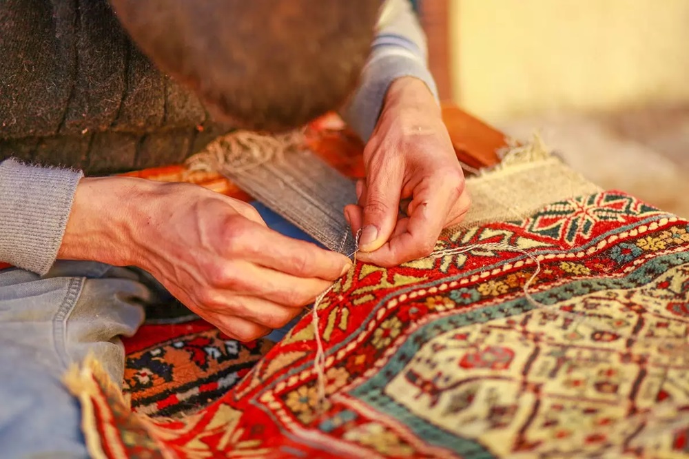 Anatolian Rug Maker 02 Turkpidya