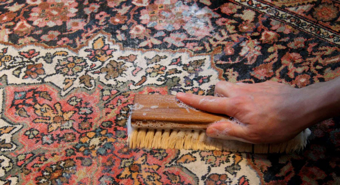 Cleaning anatolian rug Turkpidya