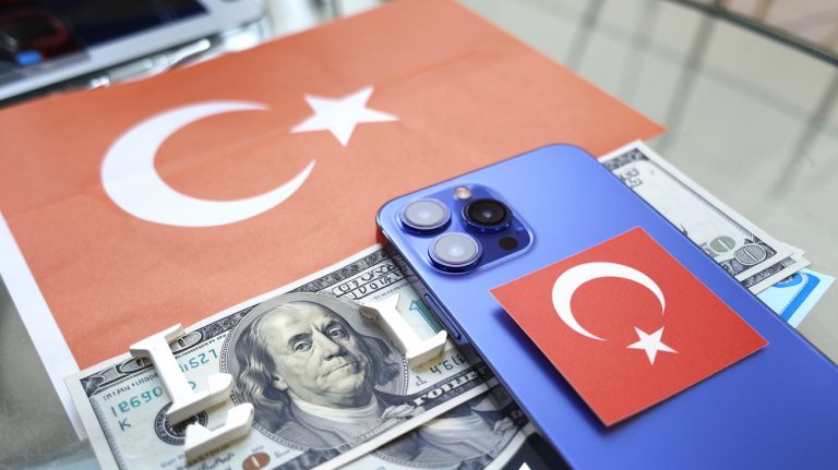 Iphone 16 price in Turkey